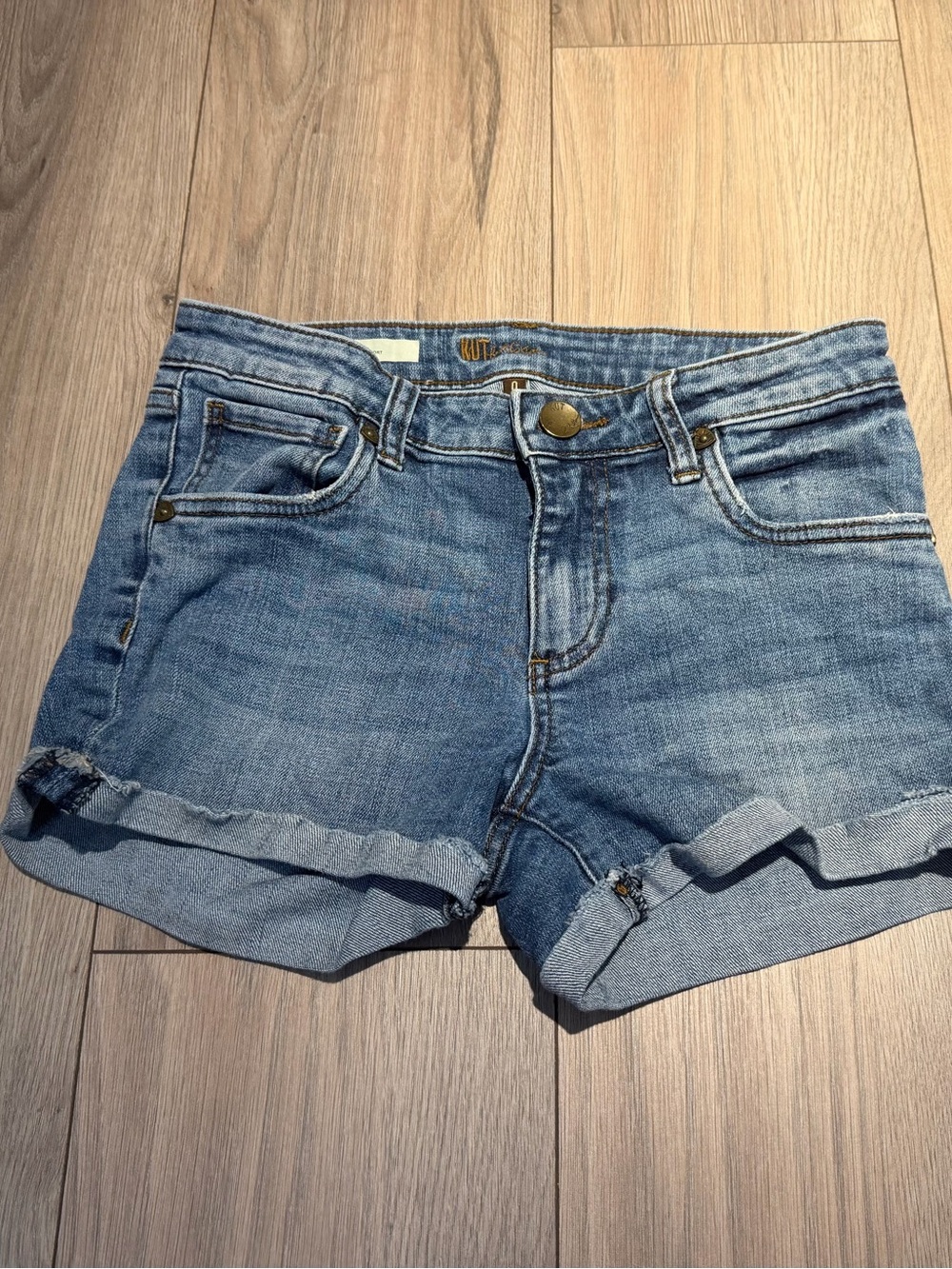 Kut from the Kloth Jean Blue Denim Women's Rolled Hem Shorts